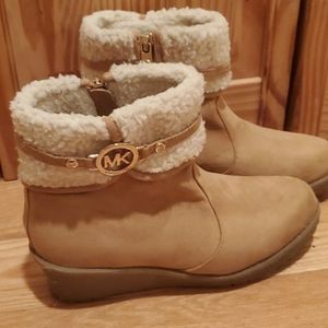 Michael Kors winter booties